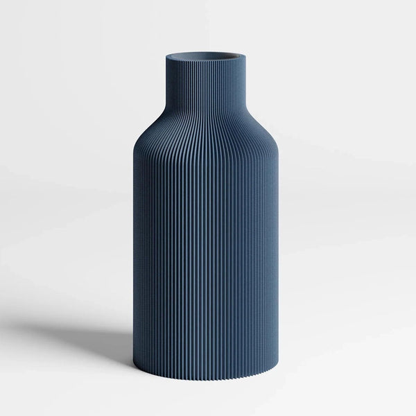 dennismaass – Vase »Flasche« Navy Blue