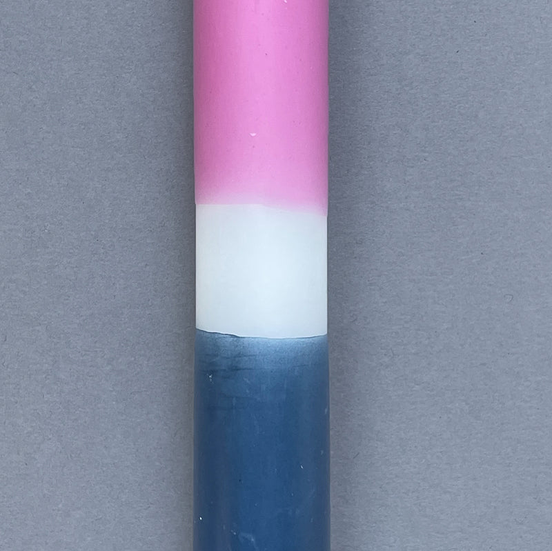 Dip dye Kerze- handmade by Qverfield - dunkelblau/flieder 07